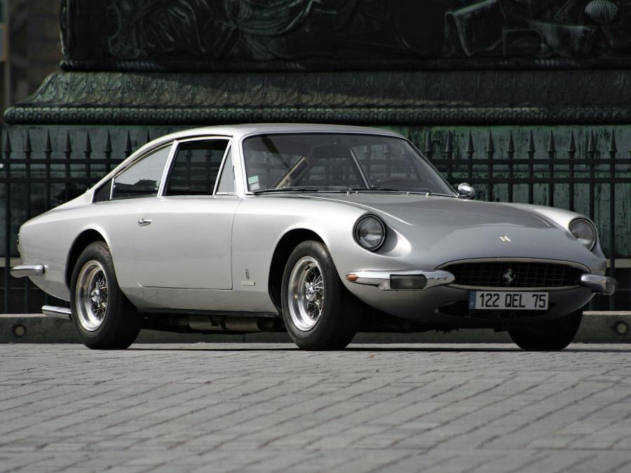  Ferrari 365 GT 2+2 1968 года  (фото 12 из 62)